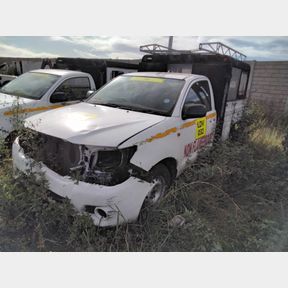 2014 TOYOTA HILUX 2.5D-4D S/C PERSONNEL CARRIER (NO REG PAPERS, TO BE SOLD AS SCRAP)