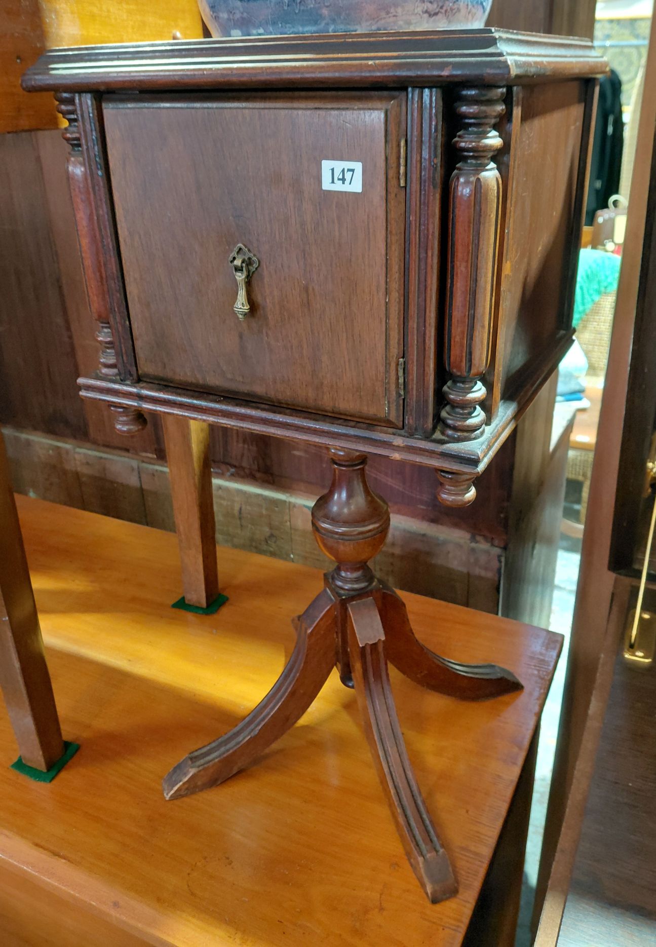 147 · CEDAR BEDSIDE TABLE