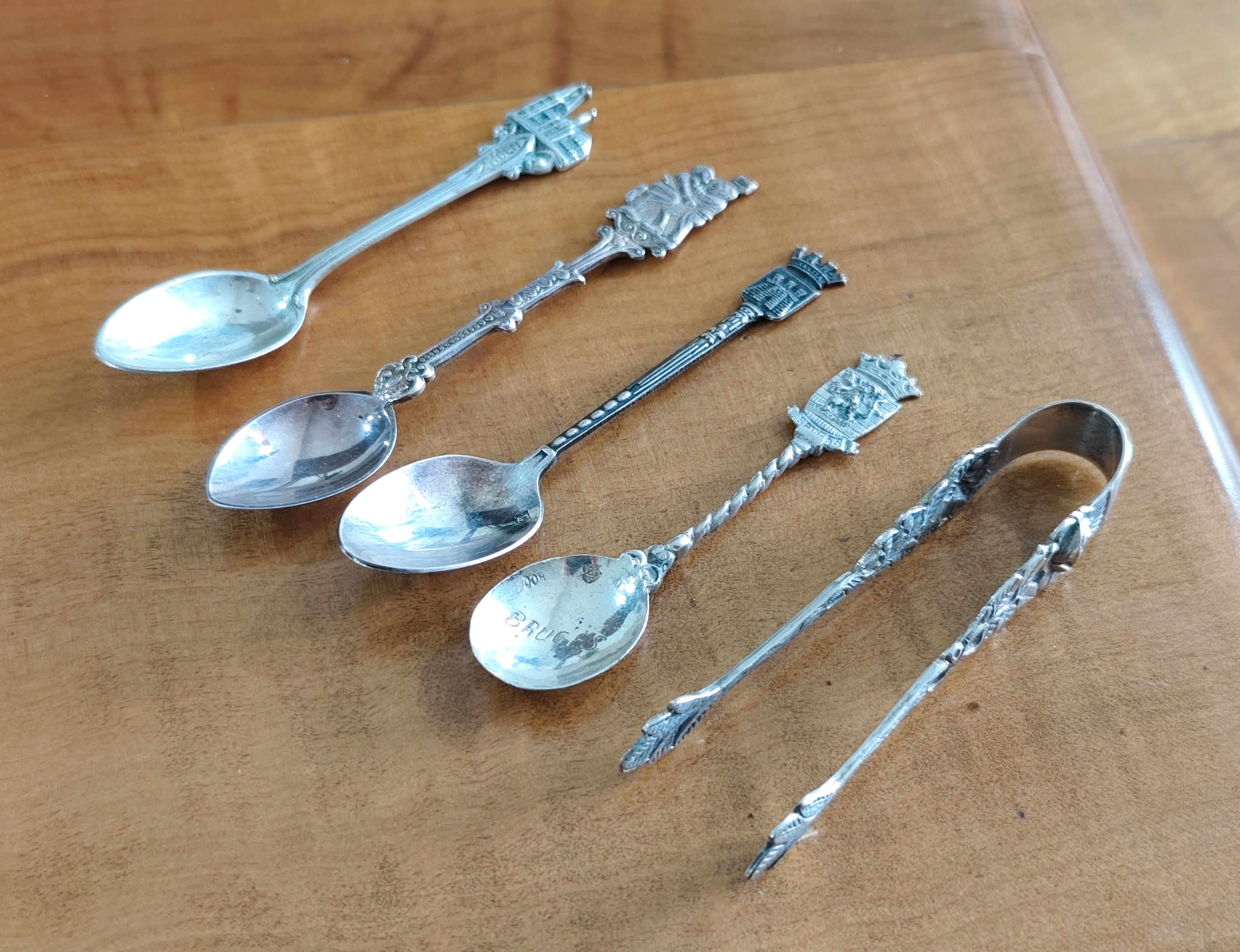800/900 Silver Pieces x 5 - 69g β sold at auction in New Zealand for $60