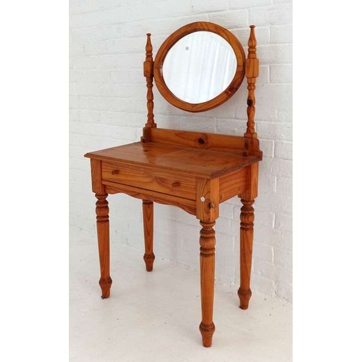 PINE DRESSING TABLE