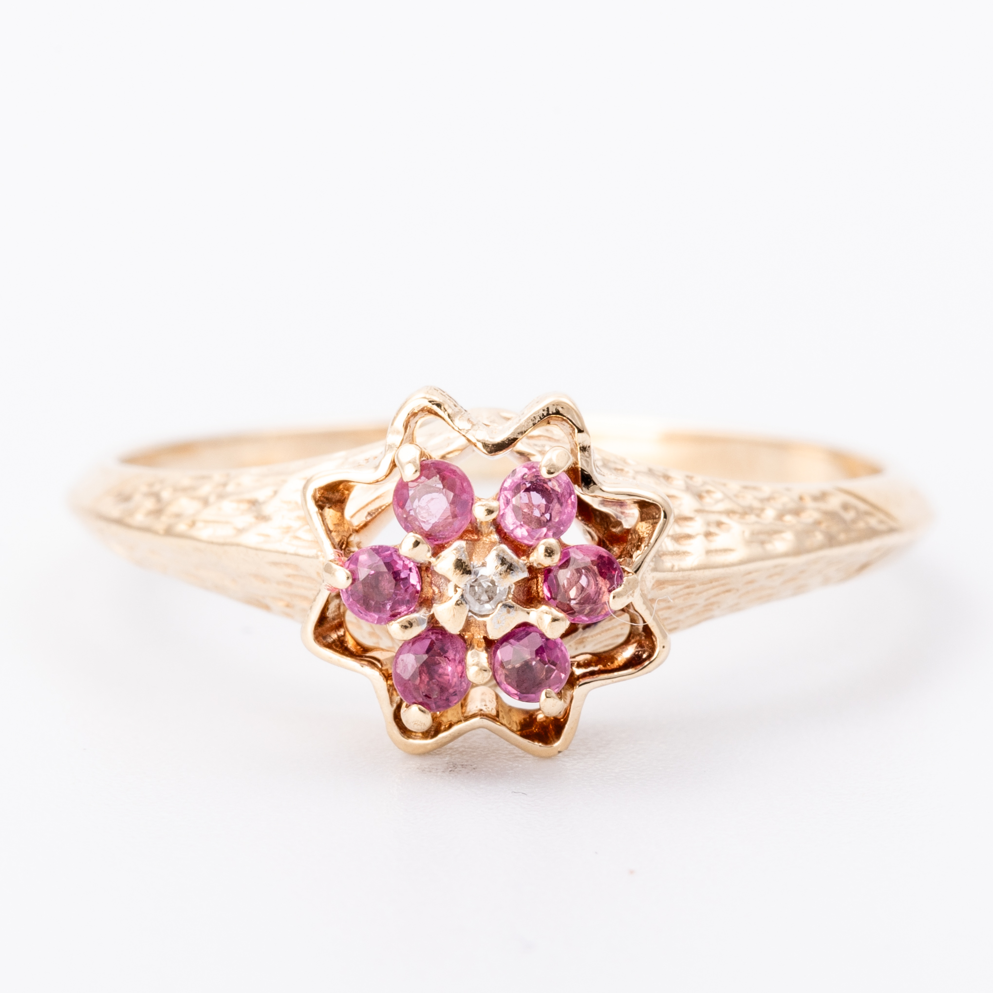 162 · Ruby & Diamond Ring 9ct Gold