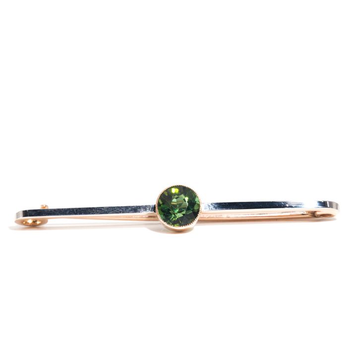 Circa 1920s Tourmaline Antique 15 Carat Gold Brooch,