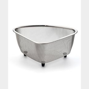 RSVP INTERNATIONAL ENDURANCE STAINLESS STEEL 9"X7"X4" IN-SINK MESH CORNER BASKET - GRAY