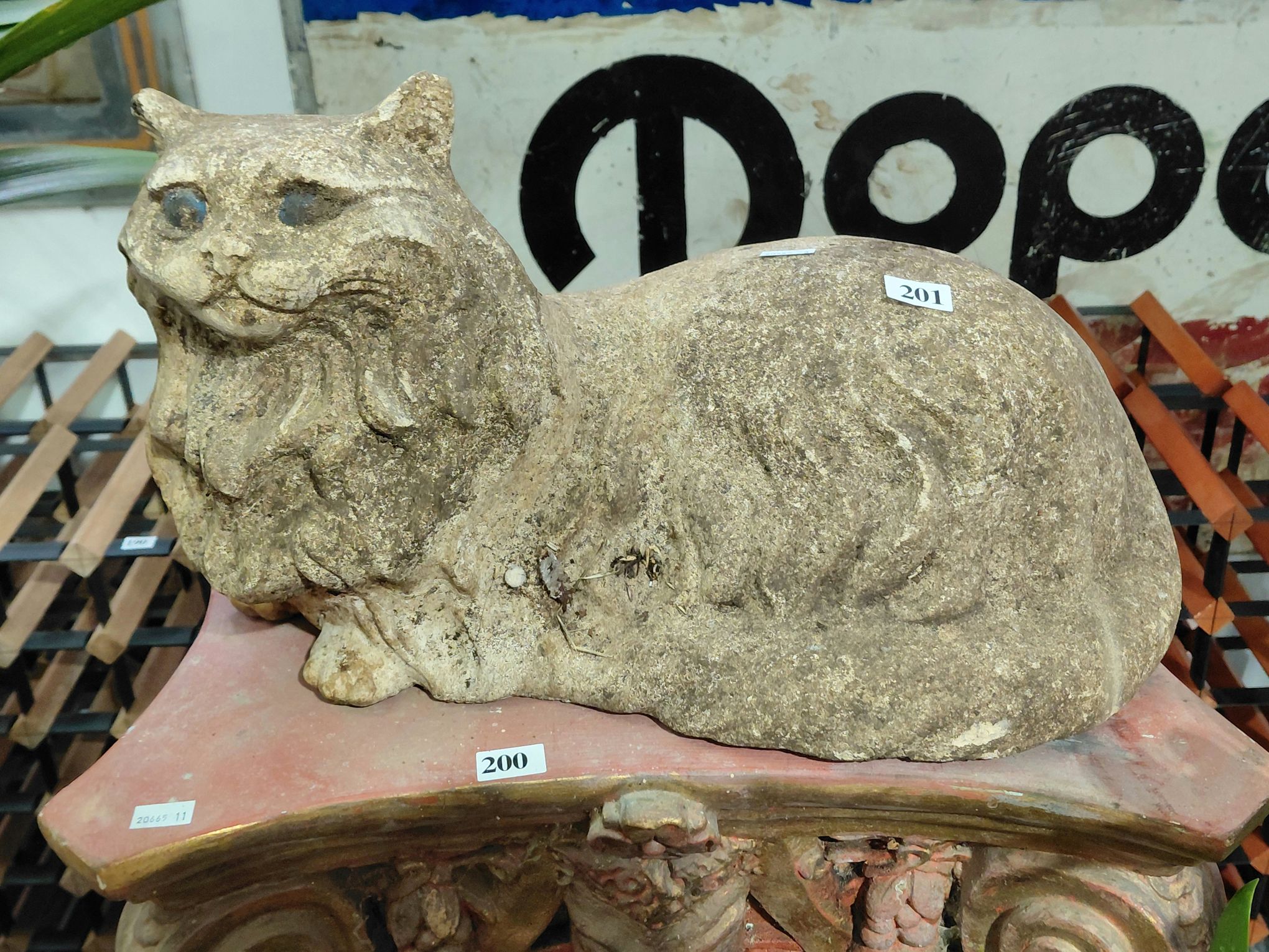 201 · CONCRETE CAT