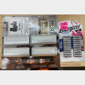 LED LIGHTS 4 PACK WITH BATTERIES & ENERGIZER BATTERIES 20 PACK