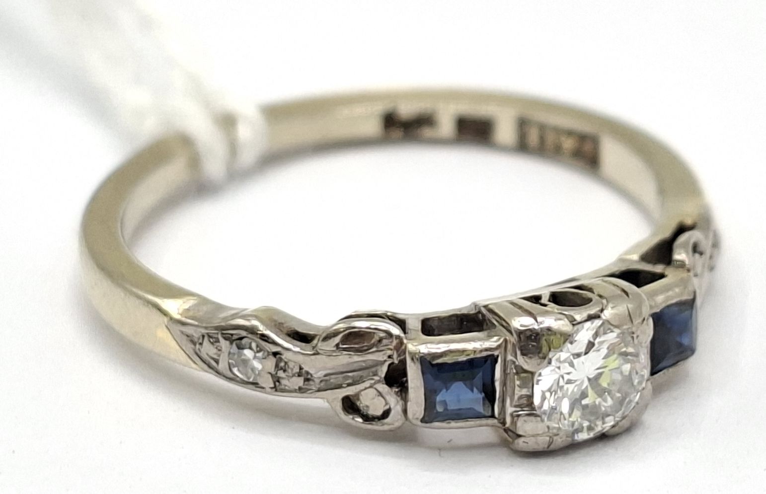 18ct Gold Sapphire And Diamond Ring
