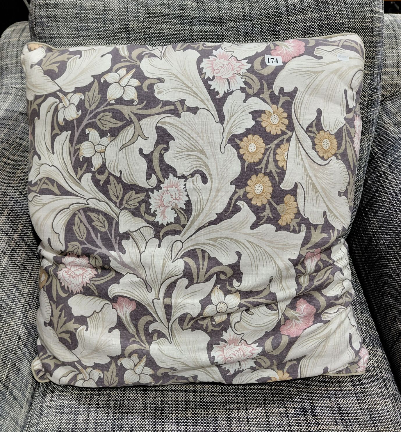 174 · LARGE WILLIAM MORRIS CUSHION