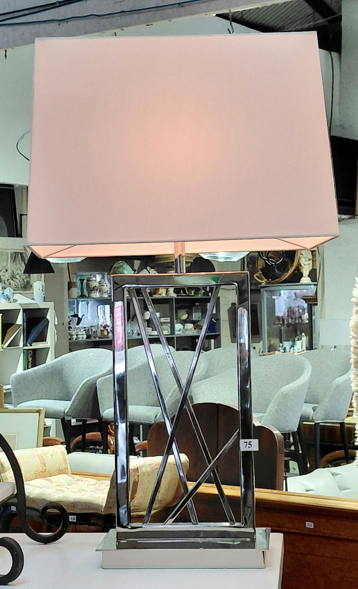 75 · CONTEMPORARY TABLE LAMP