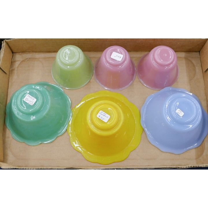 Box 6pc Old Chinese Peking Glass Bowls