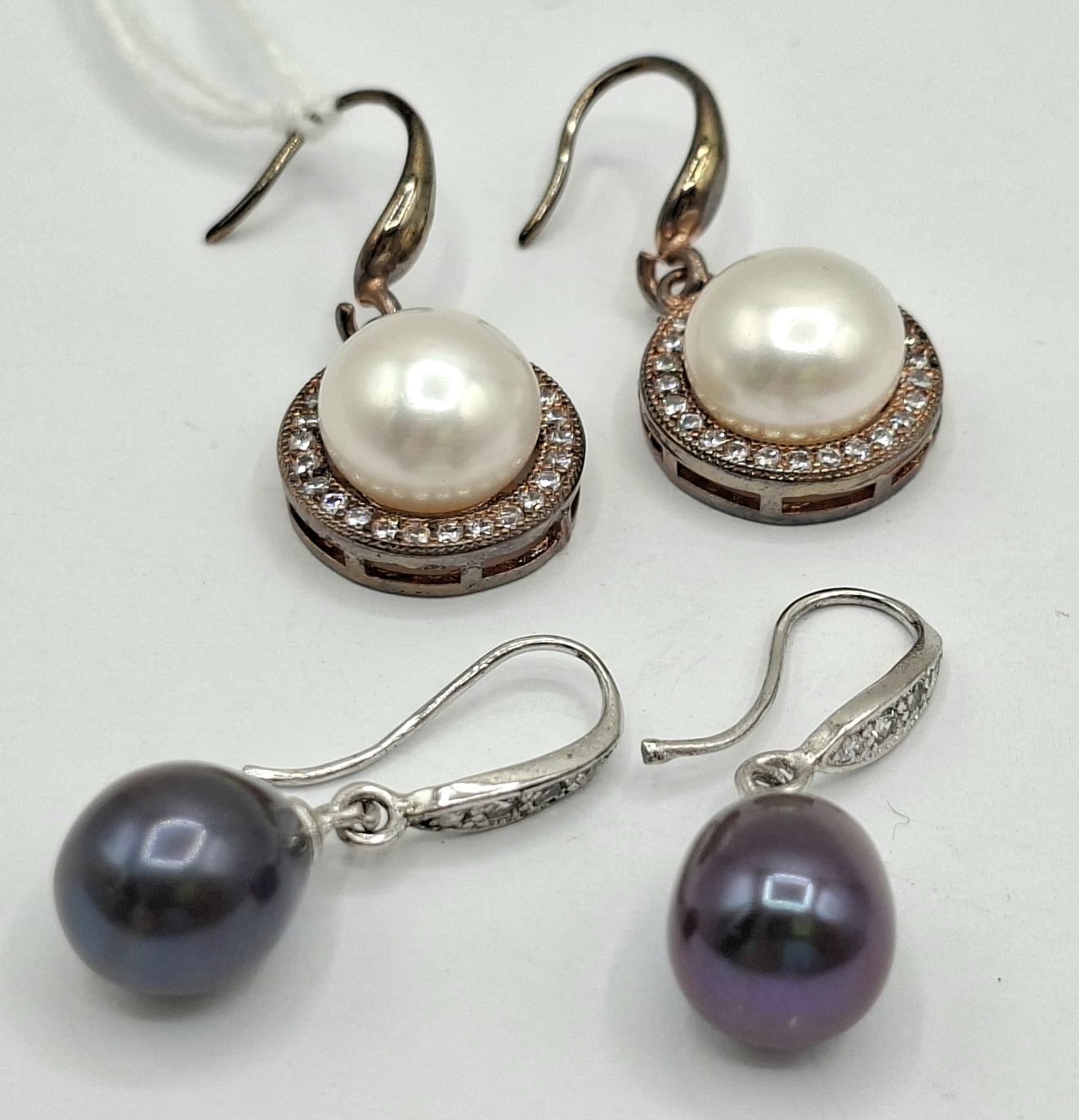 1021 · PEARL EARRINGS