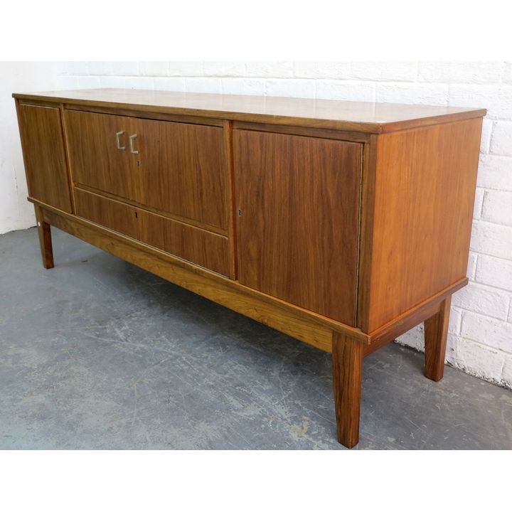 RETRO SIDEBOARD,