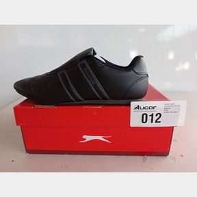 SLAZENGER MENS WARRIOR TRAINERS - BLACK (PARALLEL IMPORT) - UK 10