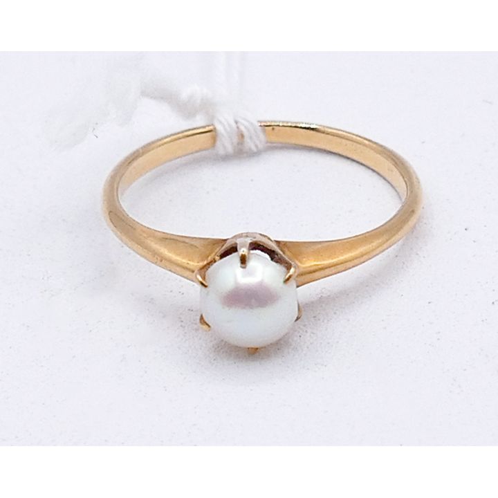 Ladies 14k Pearl Solitaire 5.3mm Ring Size 6 - 1.7 Grams