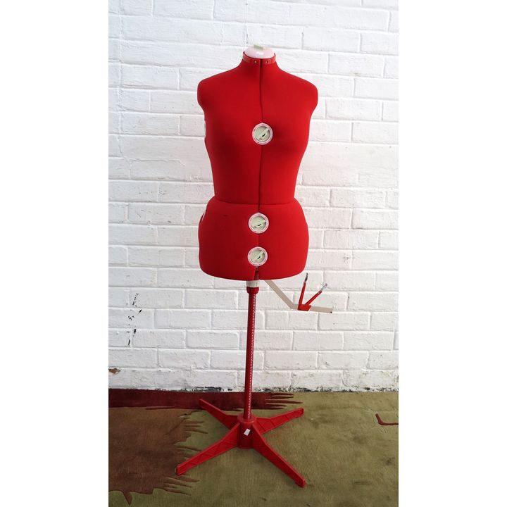MANNEQUIN