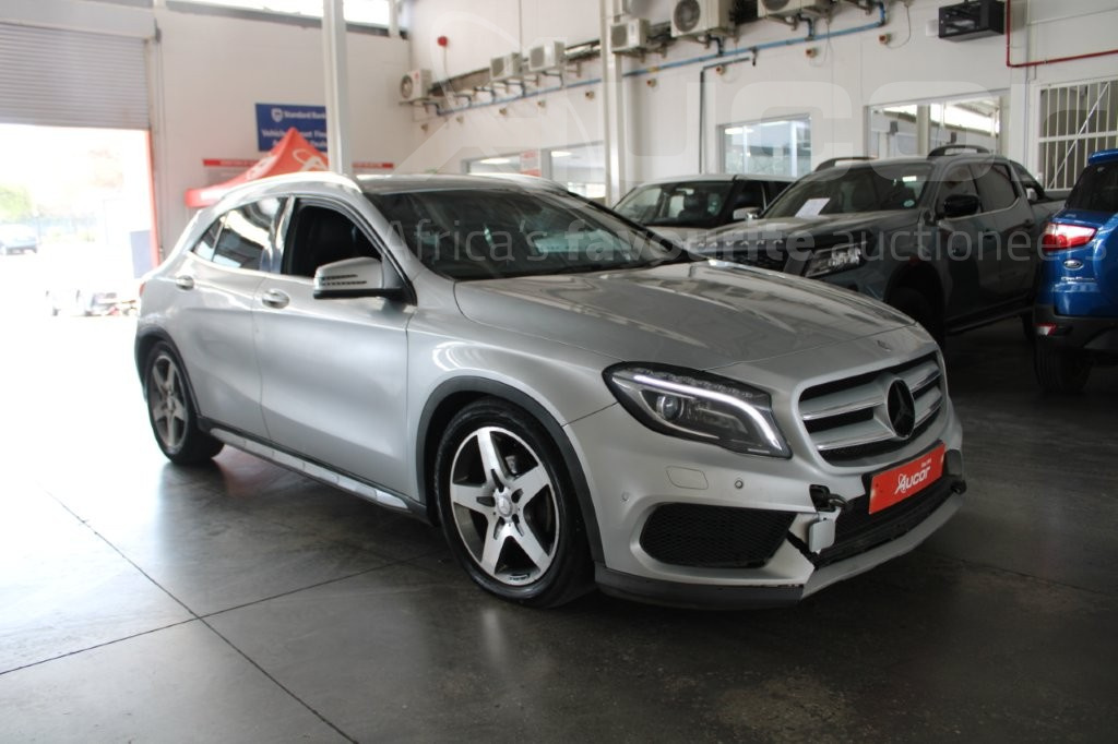 2014 MERCEDES-BENZ GLA 200 CDI A/T