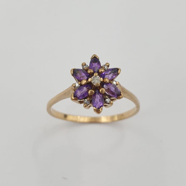 9ct Y/G Amethyst & Diamond Cluster Ring