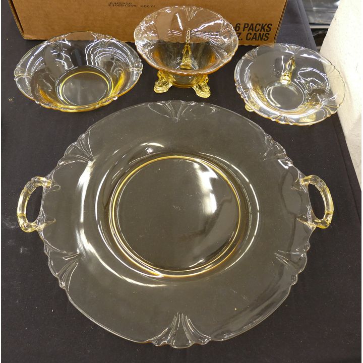 4pc Yellow Heisey Glass Bowls & Trays- 5.5'' to 14''
