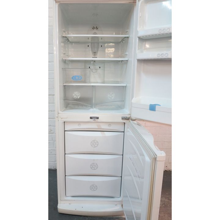 LG FRIDGE/FREEZER,