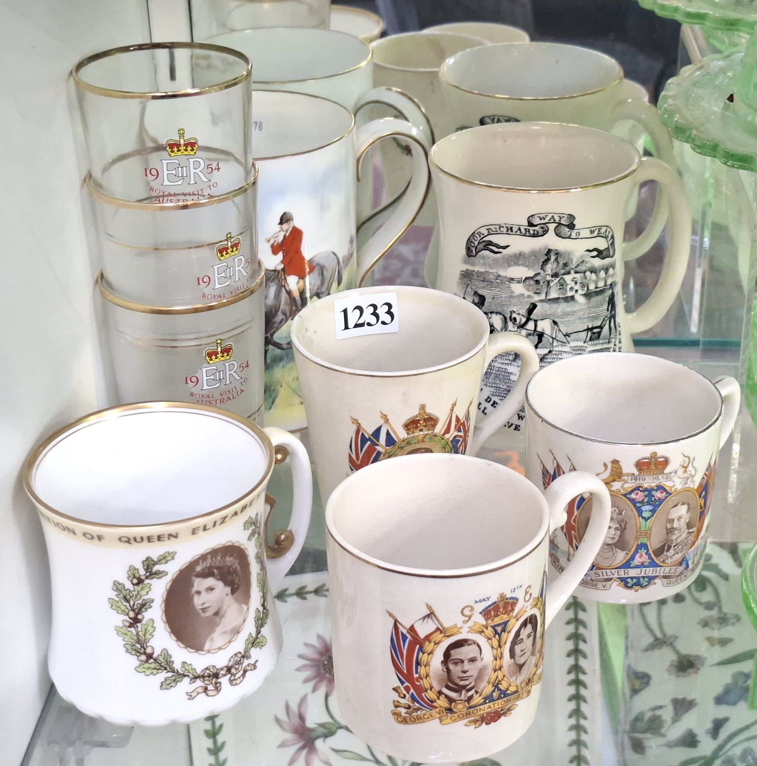 1233 · ROYALTY WARES AND OTHER MUGS