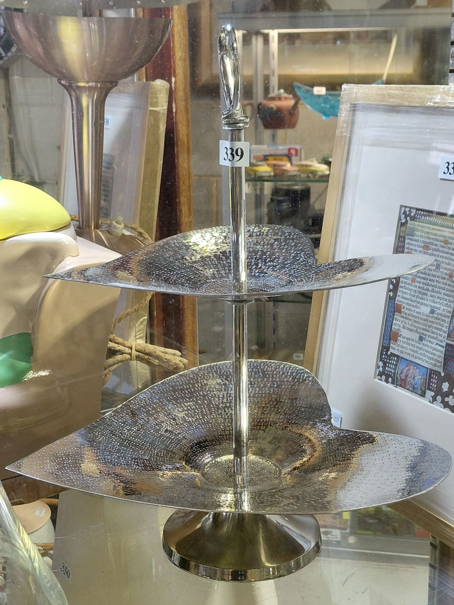 339 · HEART SHAPED SERVING DISH