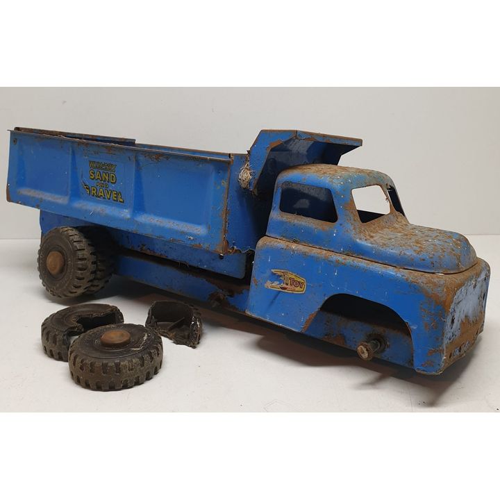 Vintage Wyn Toy Dump Truck (Project Car)