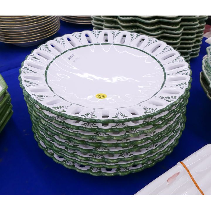 Set 8pc Vestal Portuguese Faience Dinner Plates- 11.5''