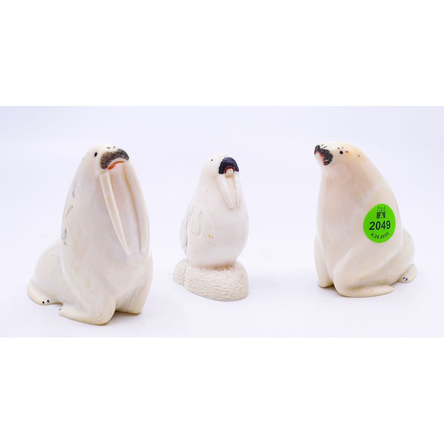 3pc Vintage Inuit Scrimshawed Walrus Figures- 3'' to 3.5''
