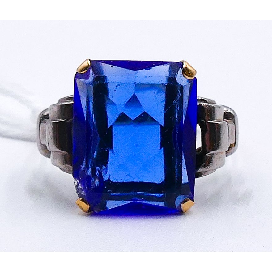Art Deco 18k Blue Stone Ring Size 8.5 - 3.4 Grams