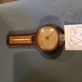 Small Vintage bakelite Airguide type weather forcaster