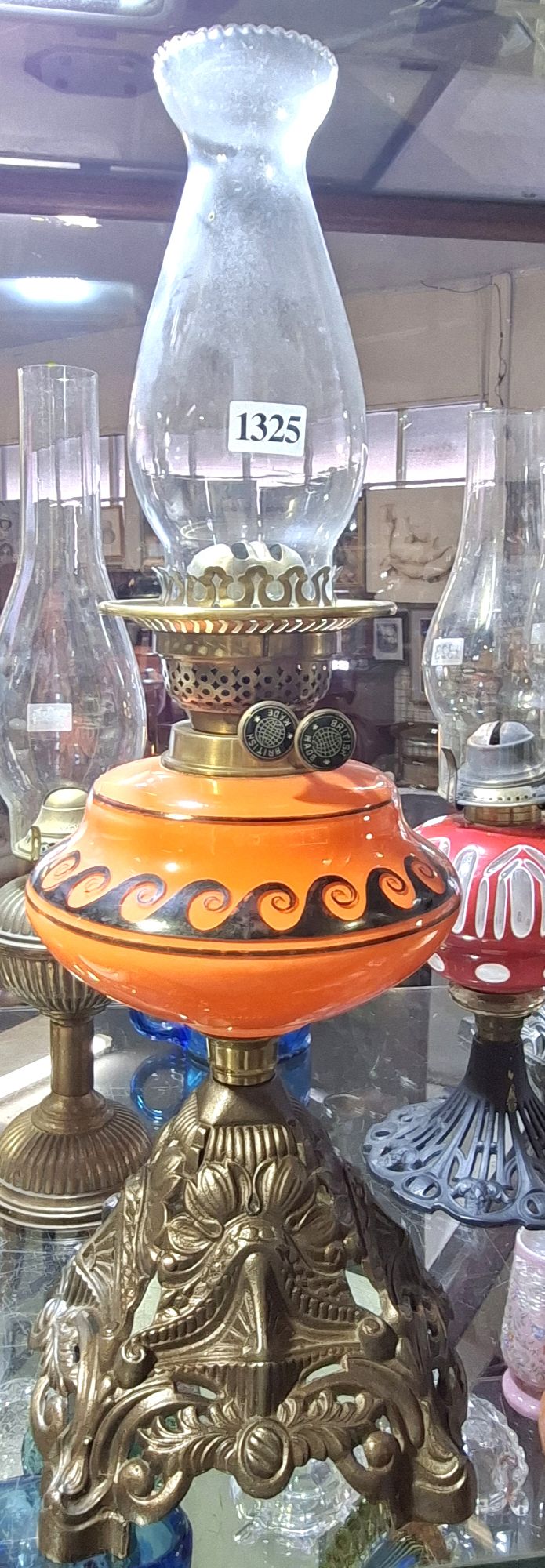 1325 · VINTAGE OIL LAMP