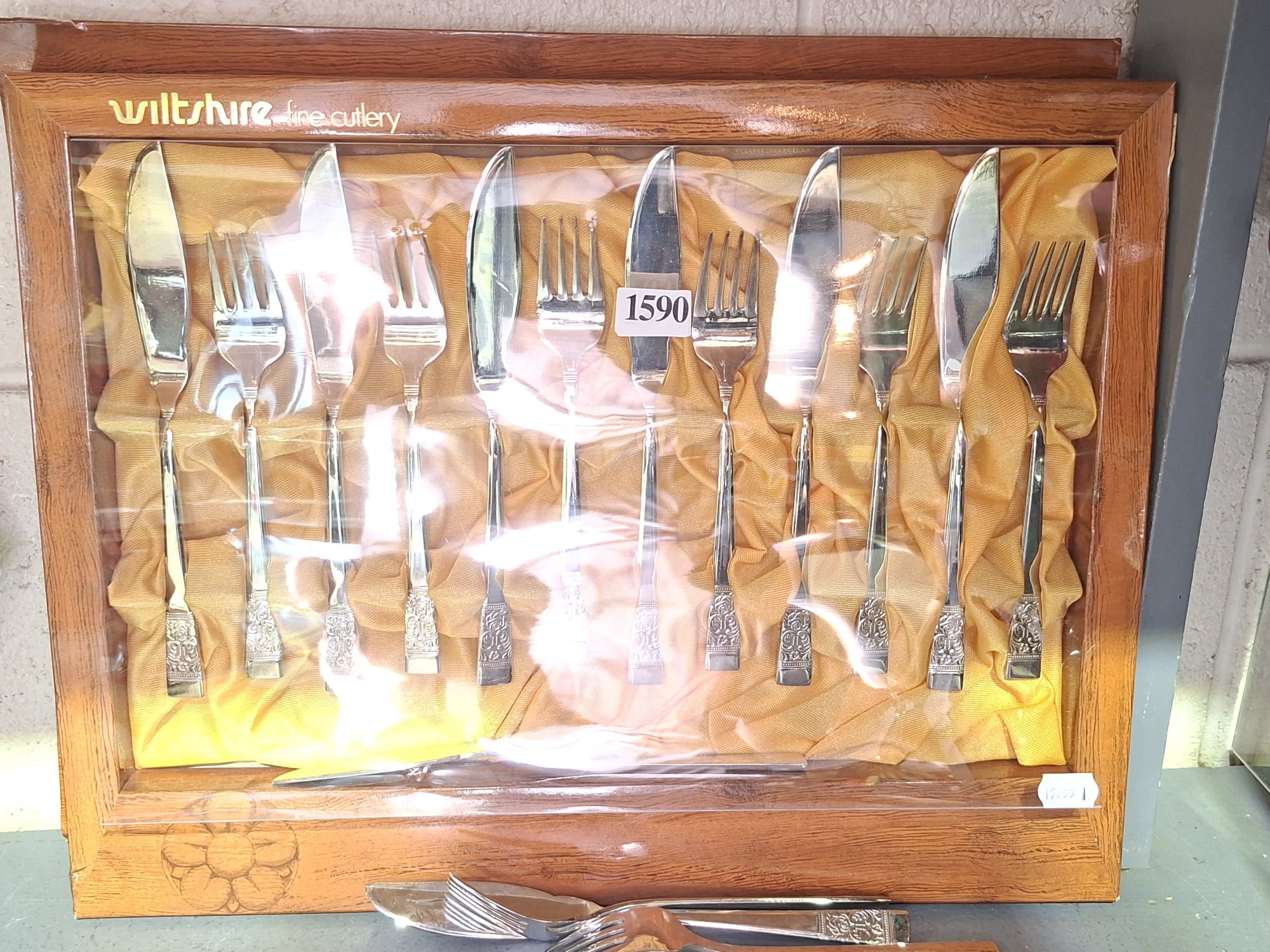 WILTSHIRE CUTLERY SET