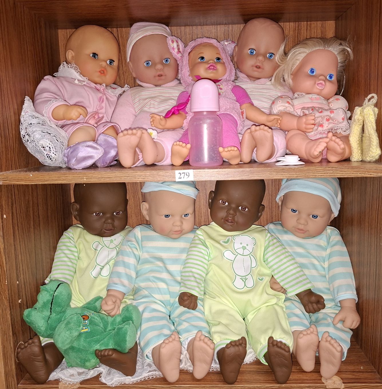 279 · ASSORTED DOLLS
