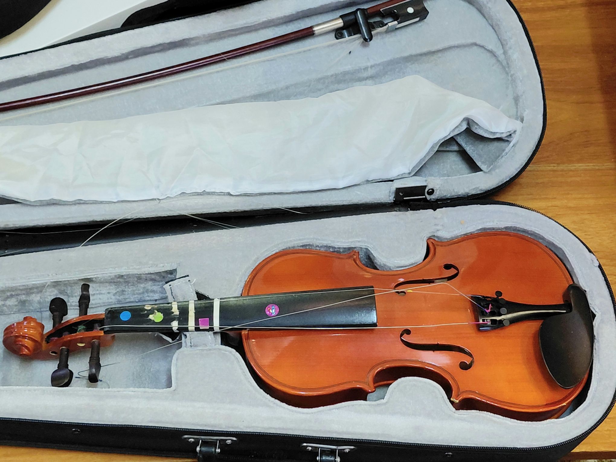 81 · CHILDS VIOLIN