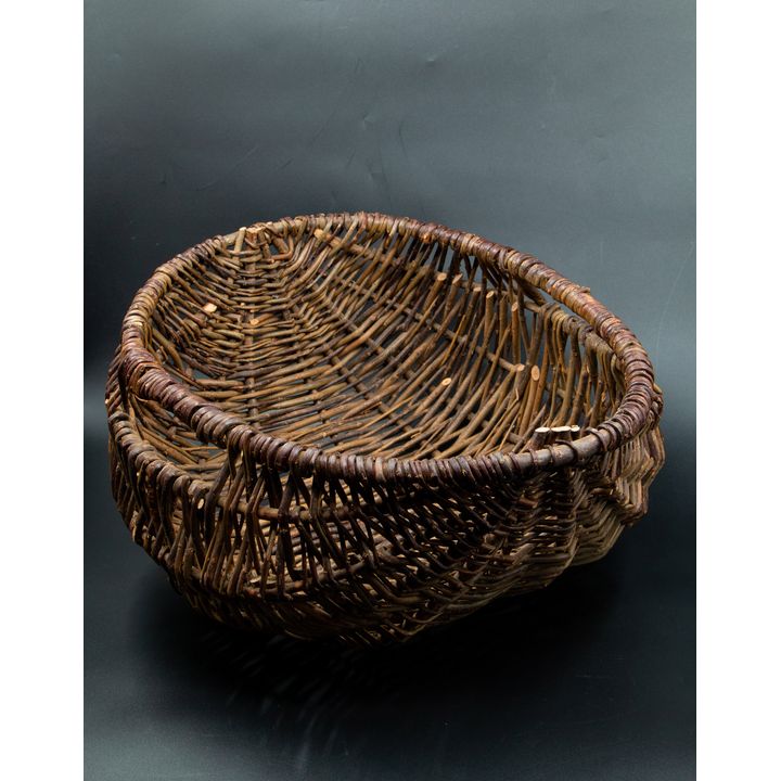 Unknown maker - Log basket