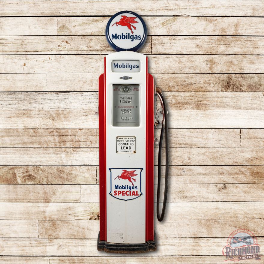 Restored Bennett 541 Mobilgas Gas Pump