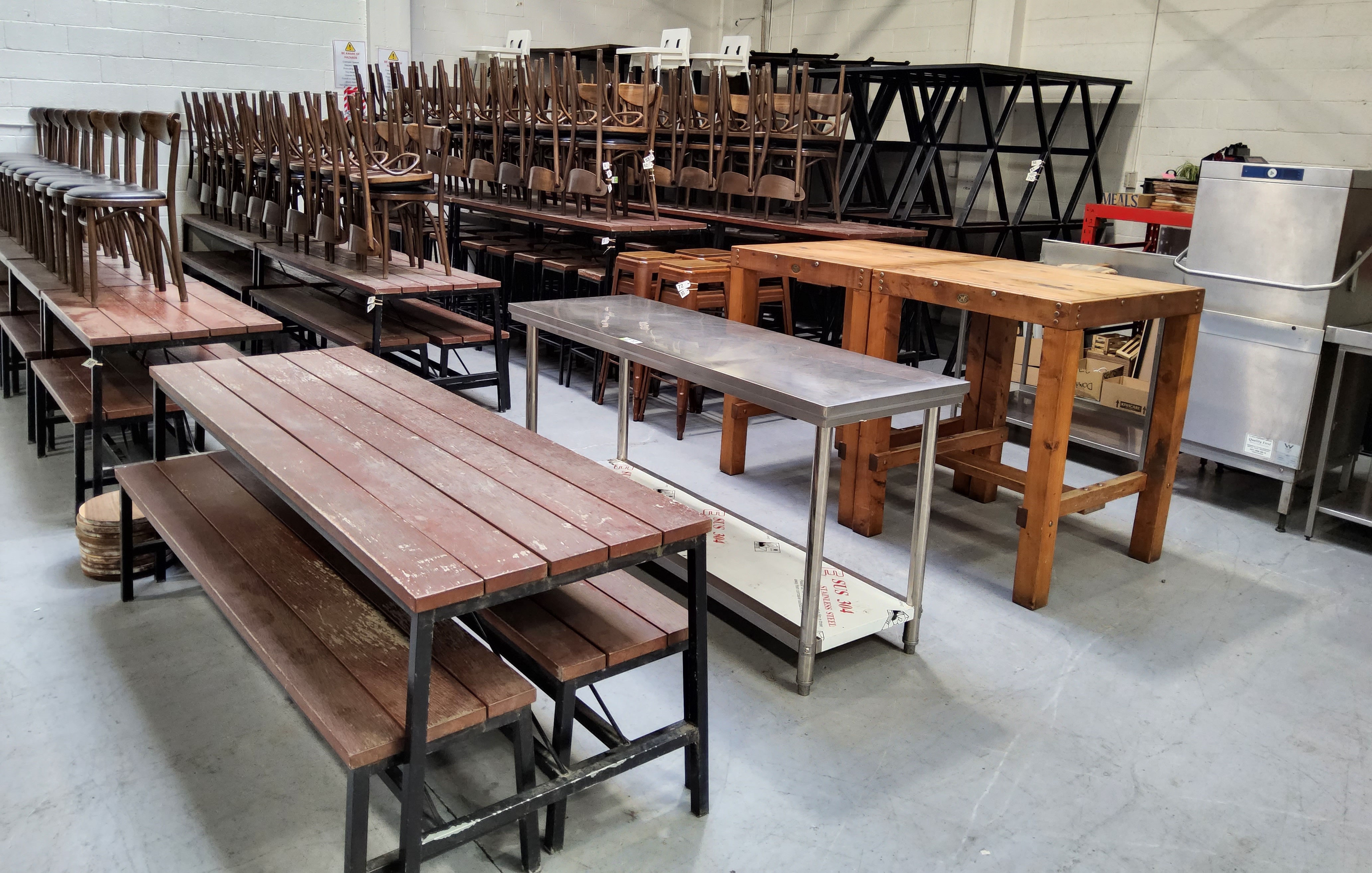 SILVER DOLLAR RESTAURANT & BAR CLOSE DOWN AUCTION Mainland Auctions