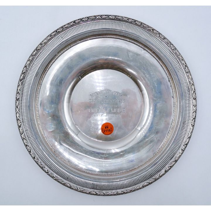 Wallace Sterling ''Monmouth Park'' Presentation Tray 10'' - 267 Grams