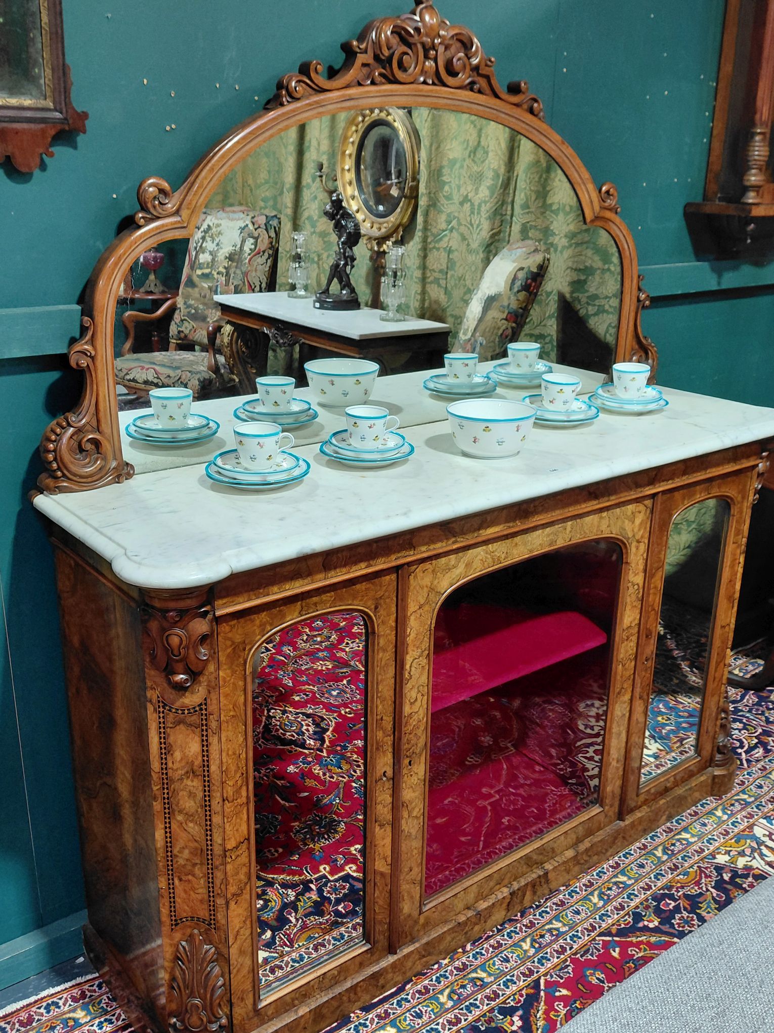 646 · VICTORIAN CREDENZA