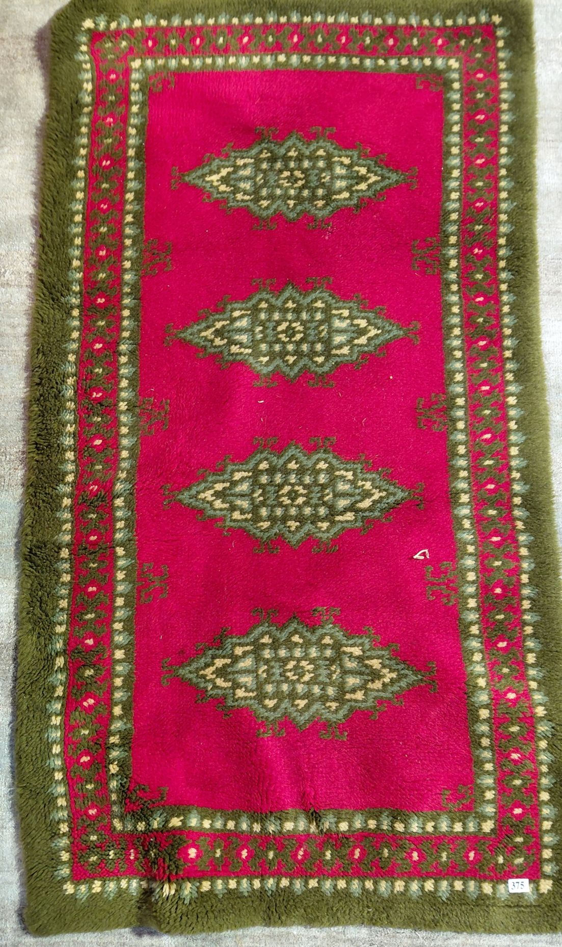 375 · WOOLEN RUG