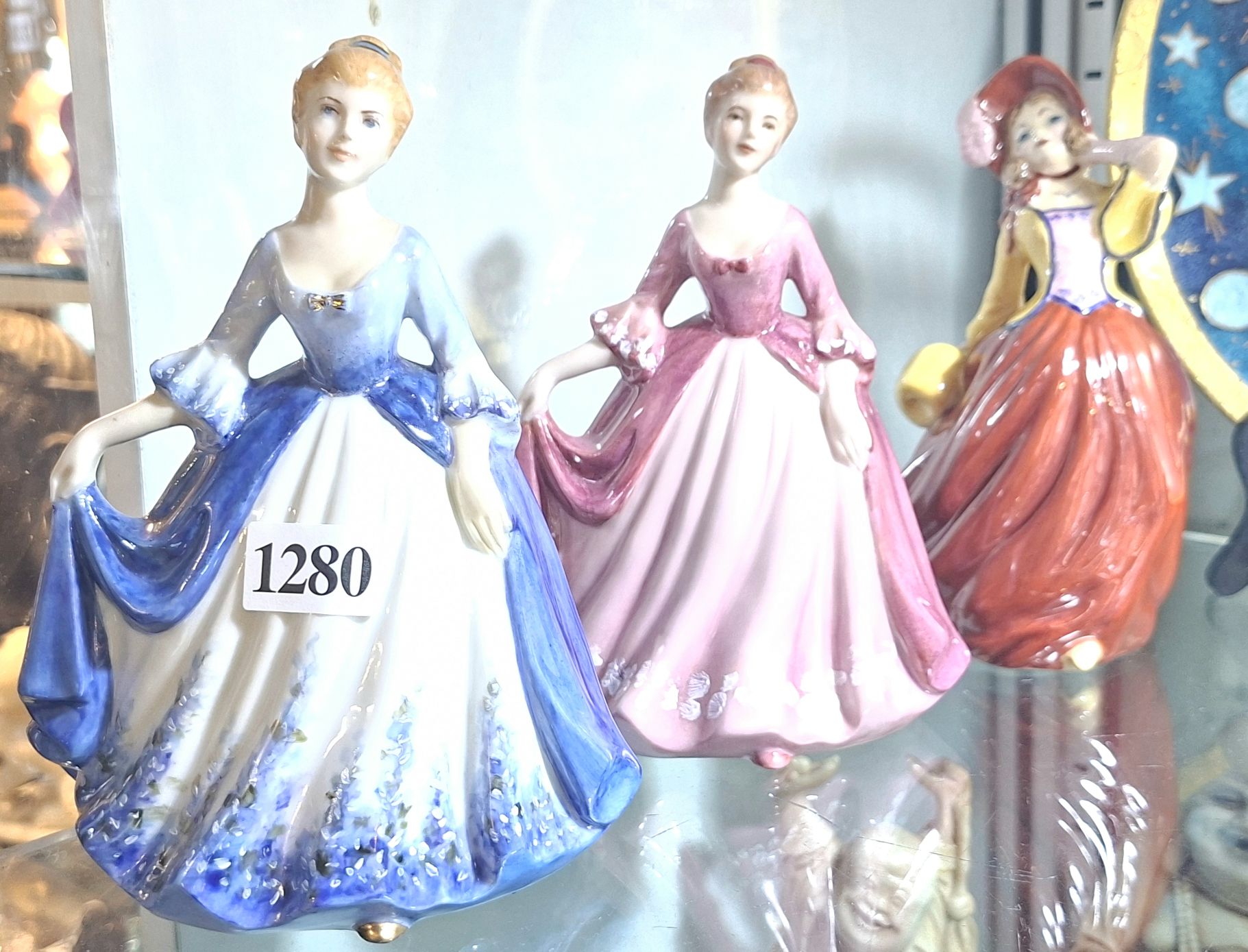 1280 · CERAMIC LADY FIGURINES