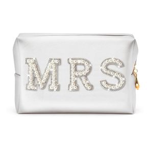 Y1TVEI BRIDE PATCH LETTER MAKEUP BAG FOR WOMEN BRIDESMAID ENGAGEMENT GIFT FOR HER WHITE PEARL RHINESTONE TRAVEL TOILETRY BAG MAKE