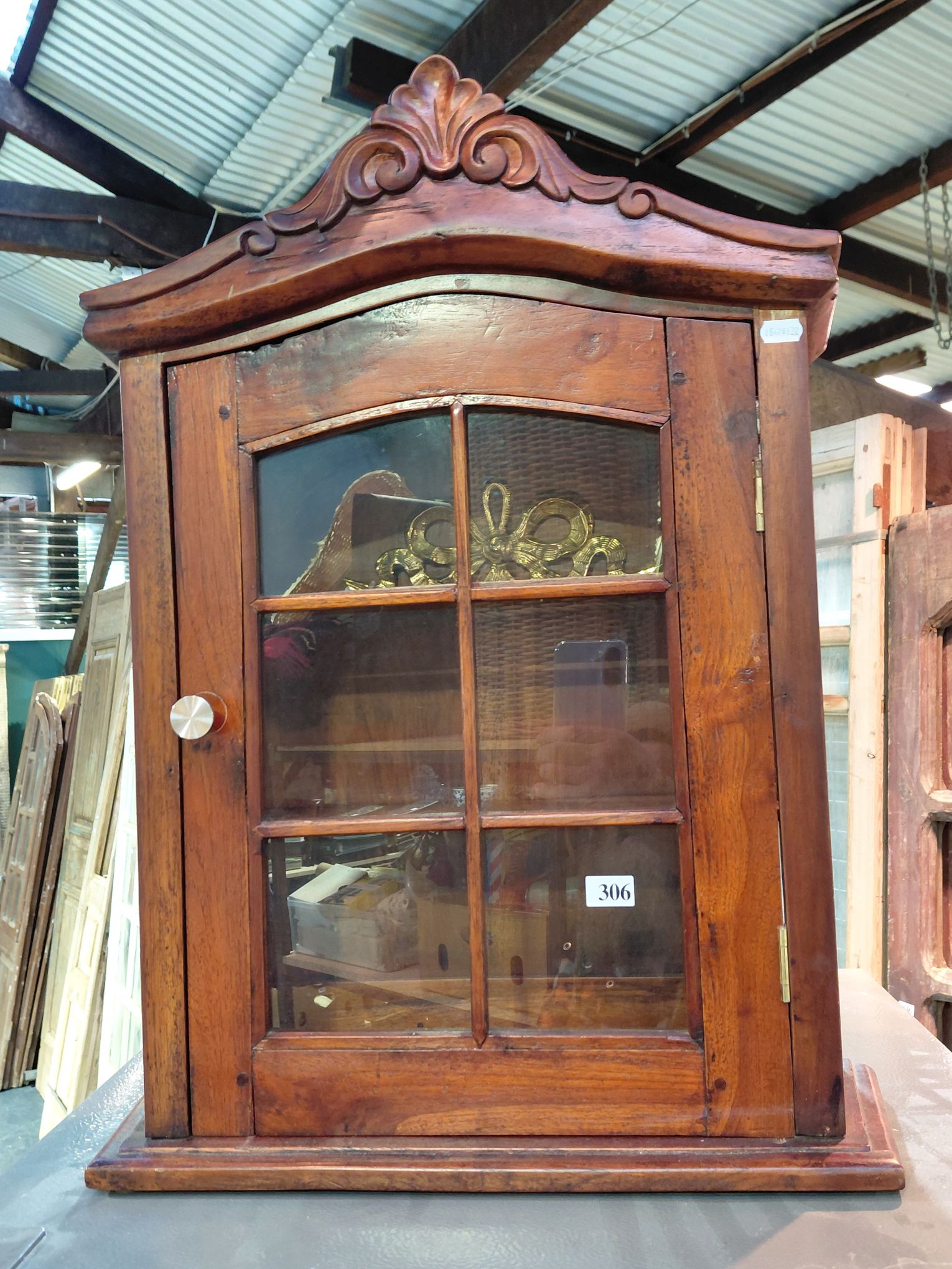 306 · DISPLAY CABINET