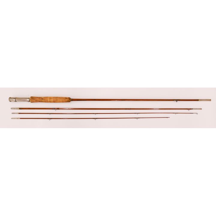 Wright & McGill Granger Victory Bamboo Fly Fishing Rod. 3pc 8'2''. Comes with spare but broken tip. Some wear. As Is.