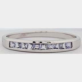 9CT WHITE GOLD BAND WITH 0,200CT TANZANITES - 51929/012