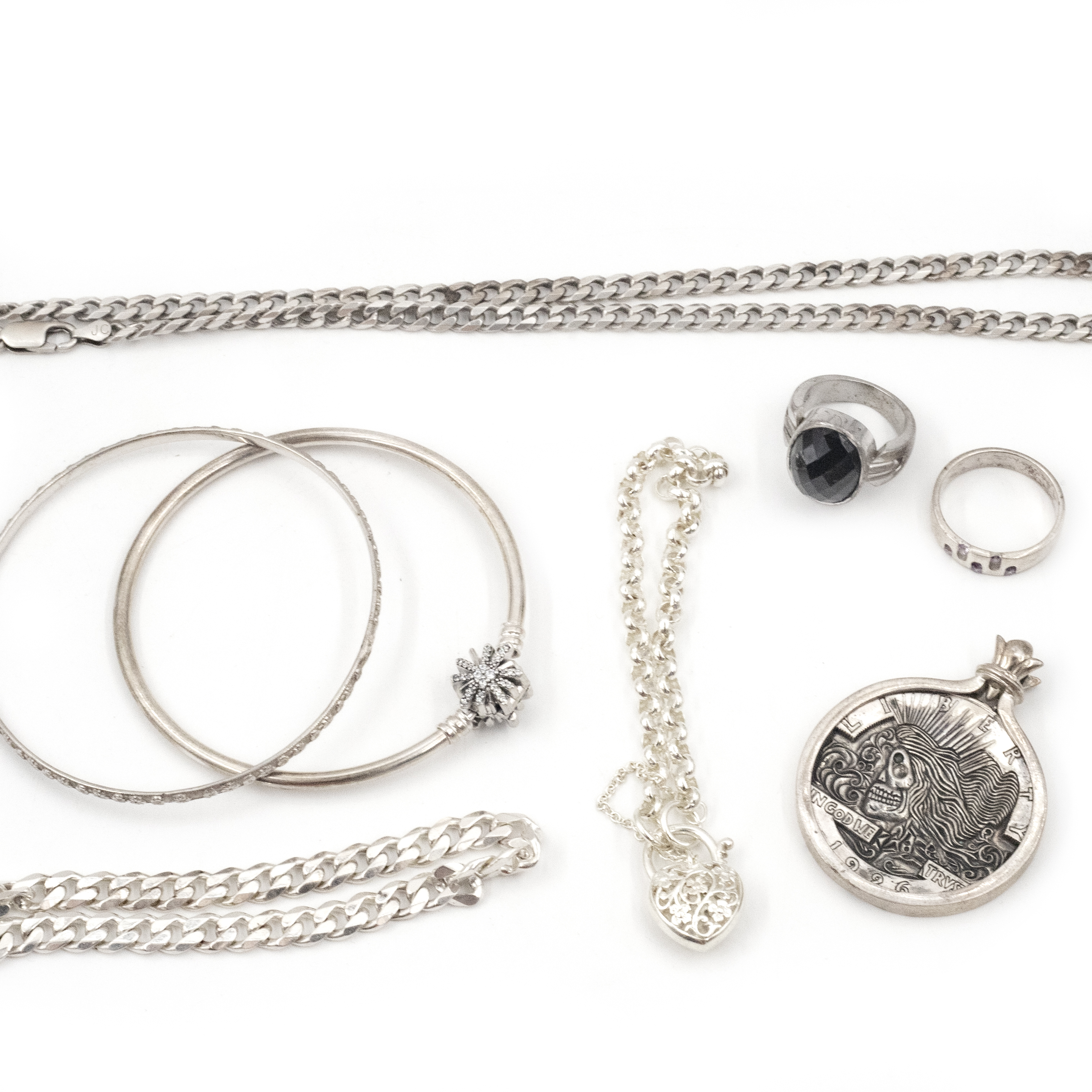 250 · Mix Lot of Silver Jewellery