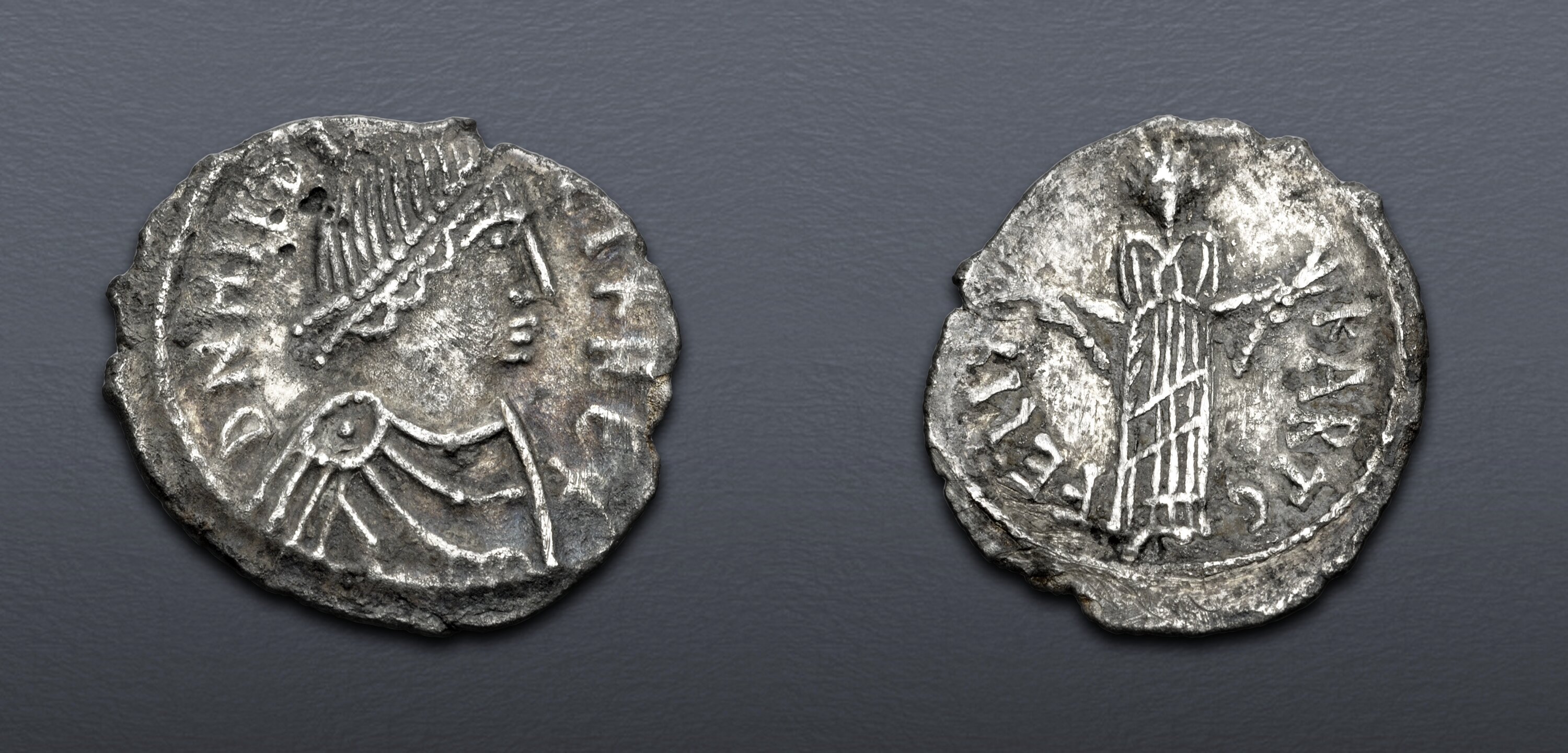 VANDALS. Hilderic. 523-530. AR AR 500 Nummi – 50 Denarii (16mm, 1.15 g ...