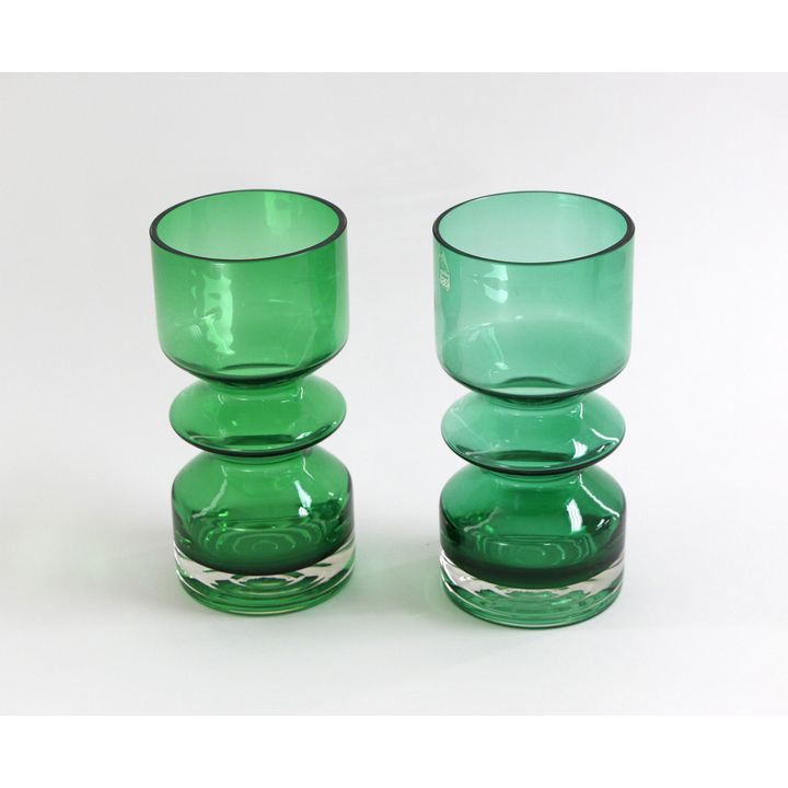 Riihimaen Lasi Oy - A matched pair of green glass vases