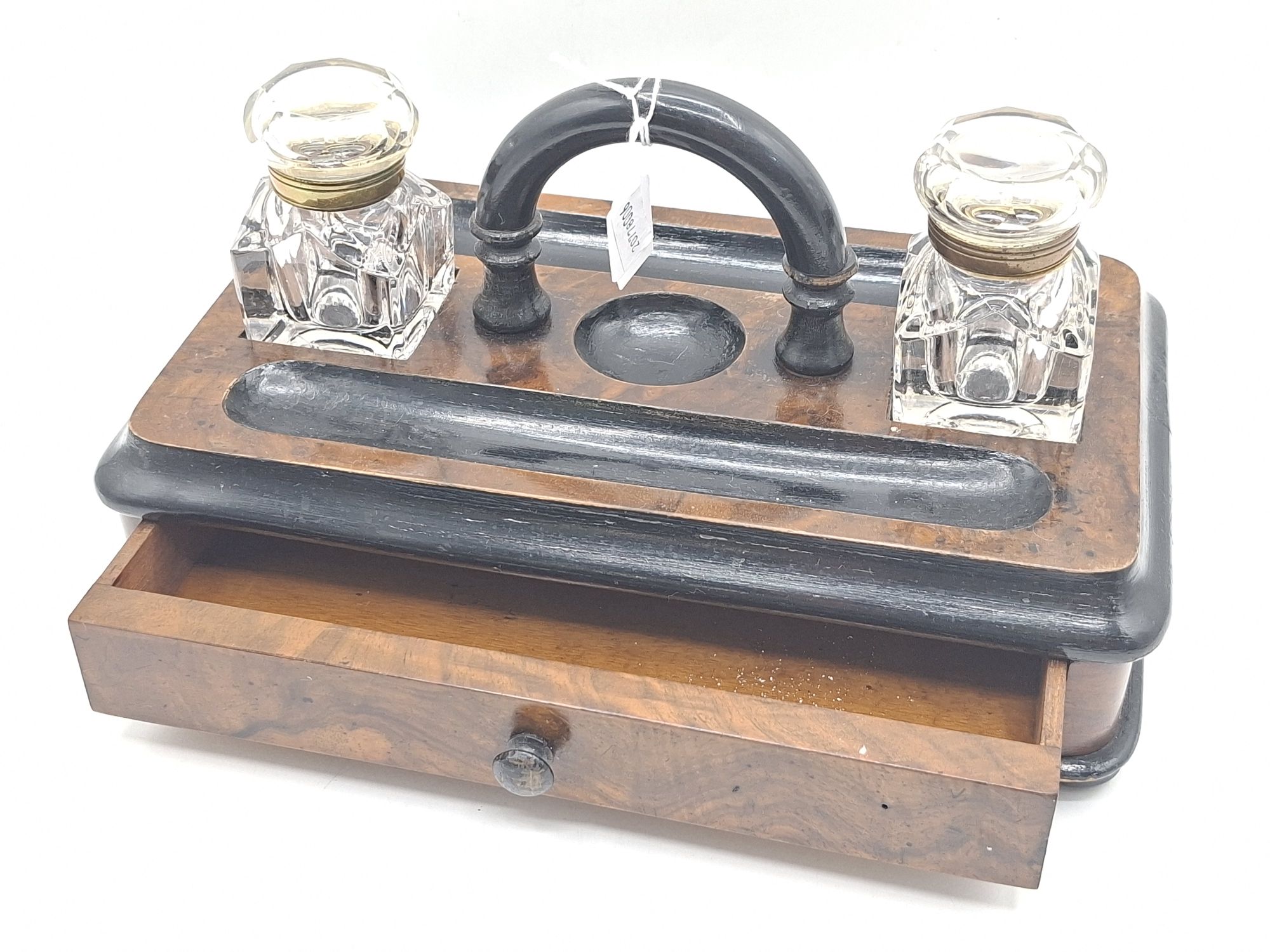 29 · ANTIQUE DESK TOP INKWELL
