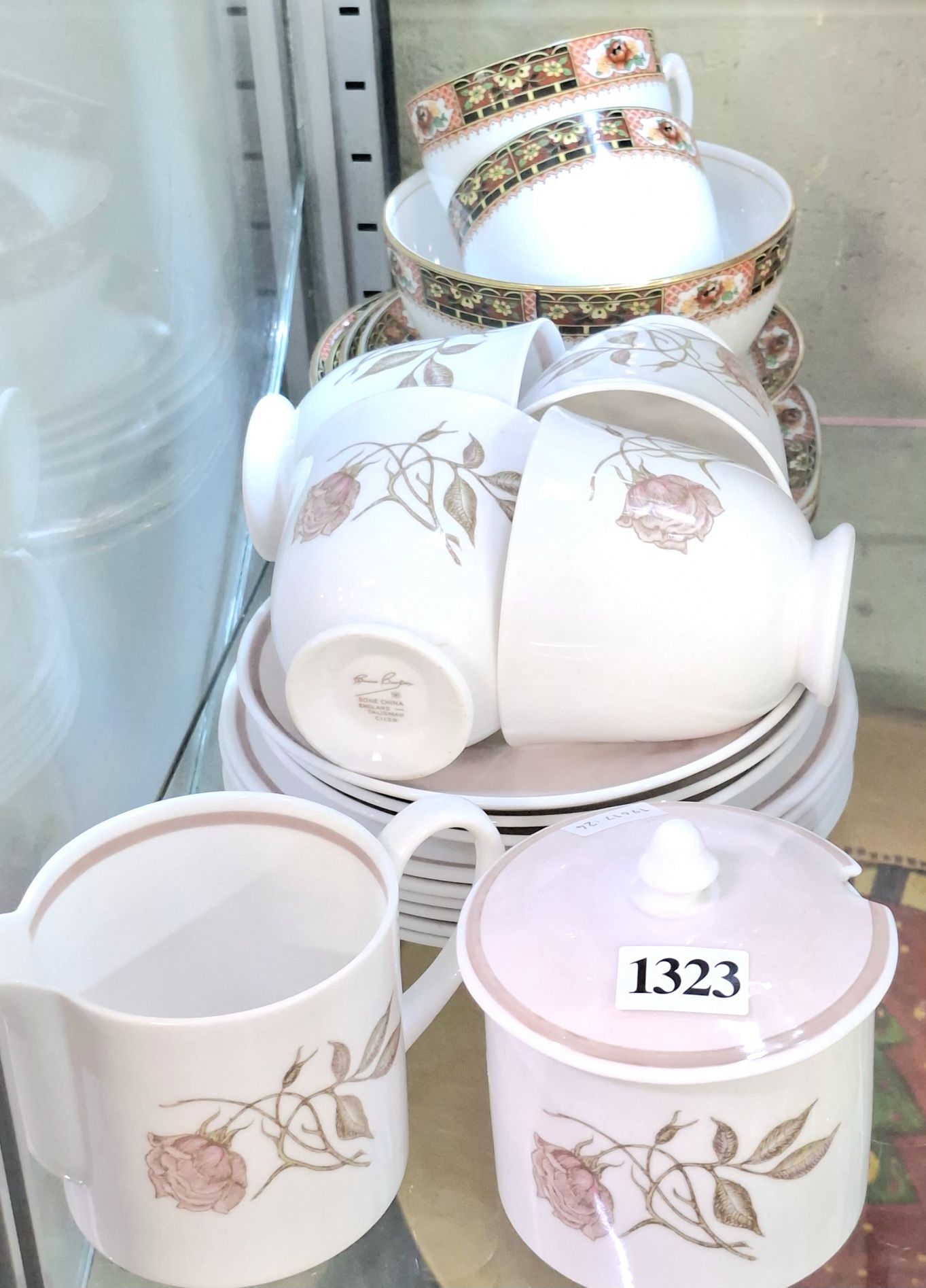 1323 · SUSIE COOPER 'TALISMAN' CHINA