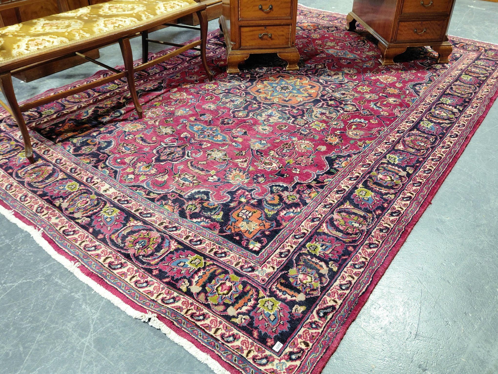 609 · PERSIAN MASHAD RUG